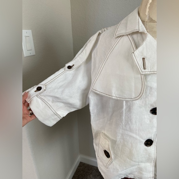 Chico’s 2 Cropped Linen Trench Jacket Ivory Tortoise Shell Button Women Sz 12-14 - Picture 3 of 13